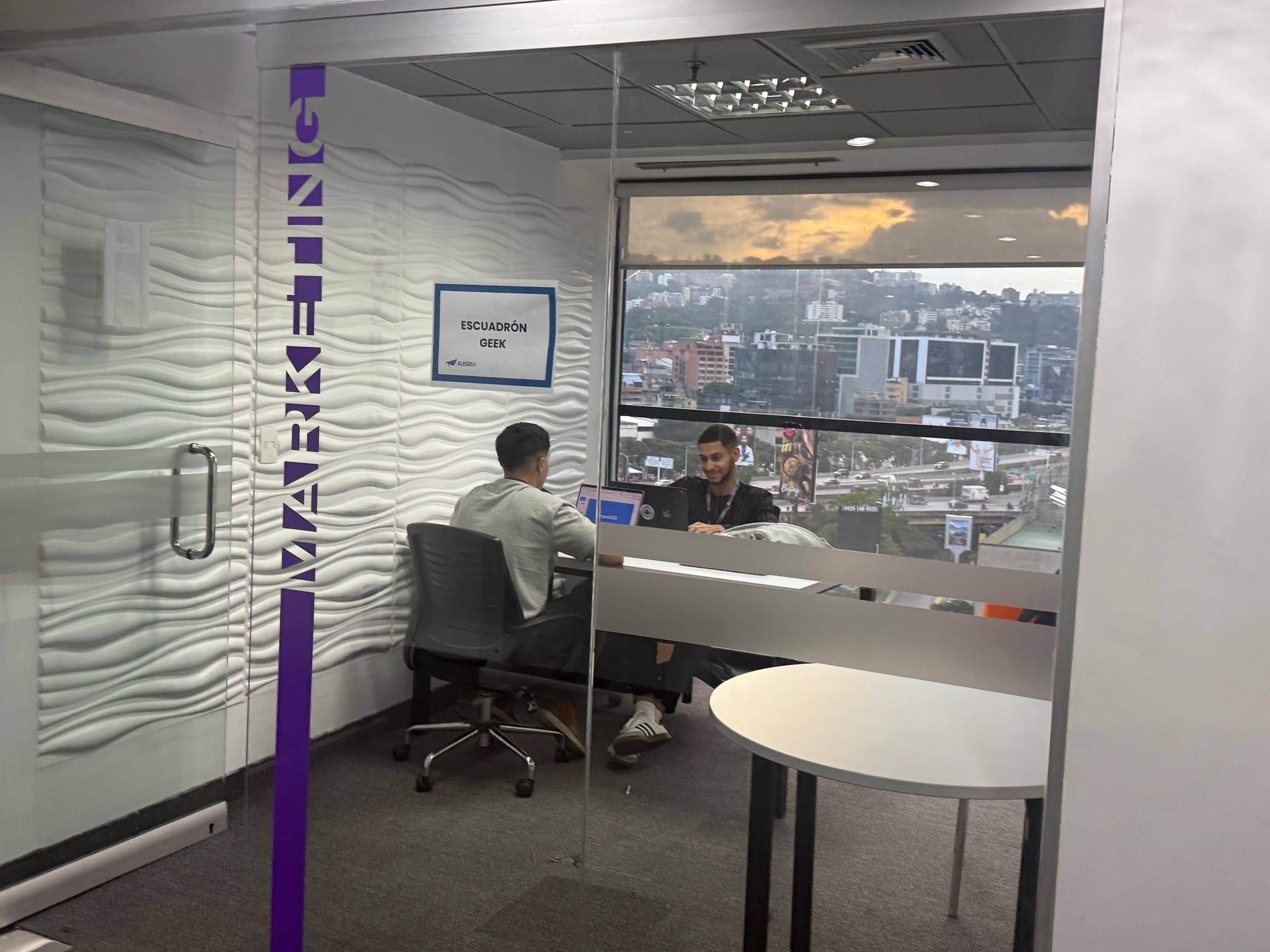 Equipos trabajando